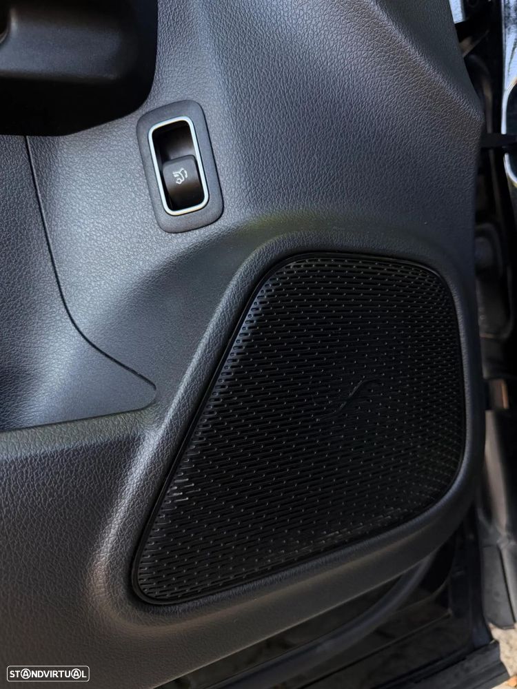 Mercedes-Benz EQB 350 4Matic AMG Line - 33