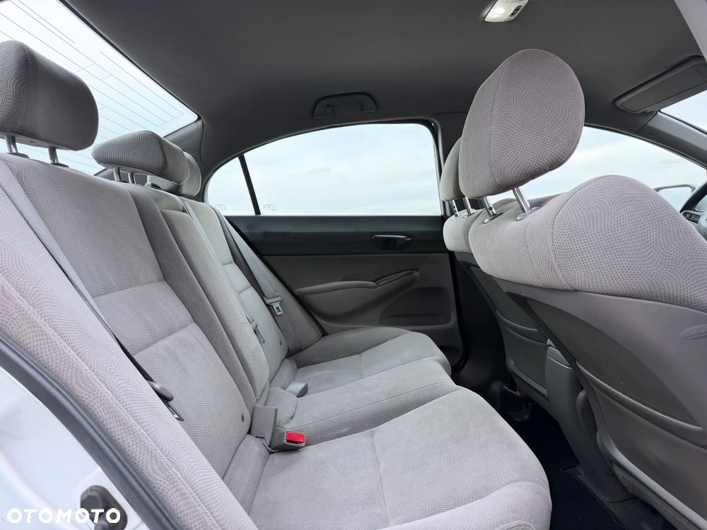 Honda Civic 1.8 Executive - 7