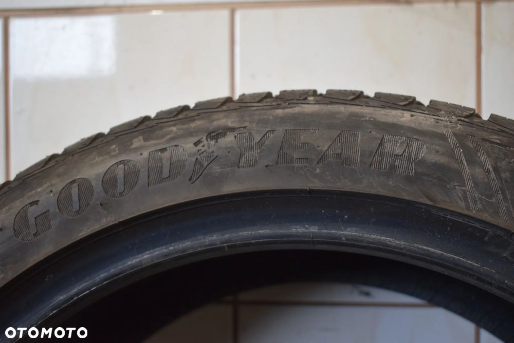 R18 225/45 Goodyear Vector 4 Seasons GEN-2 Run Flat - 6