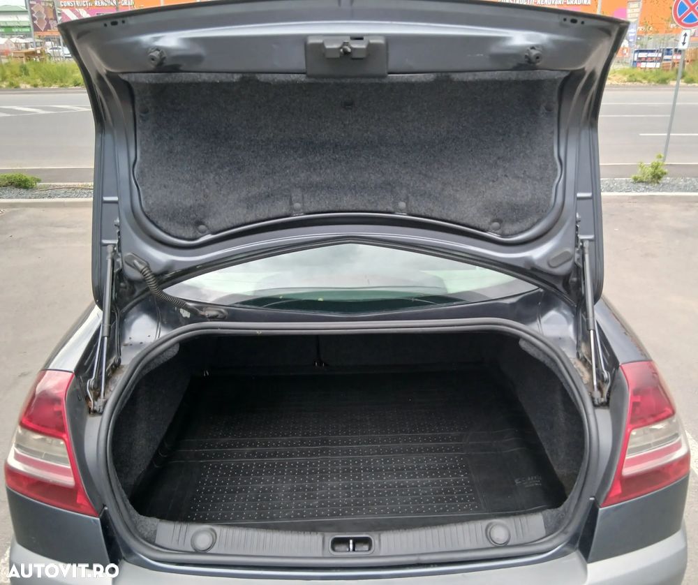 Renault Megane II 1.5 dCi Privilege - 9