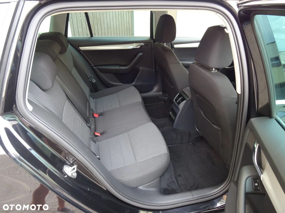 Skoda Octavia 1.6 TDI (Green tec) Style - 8
