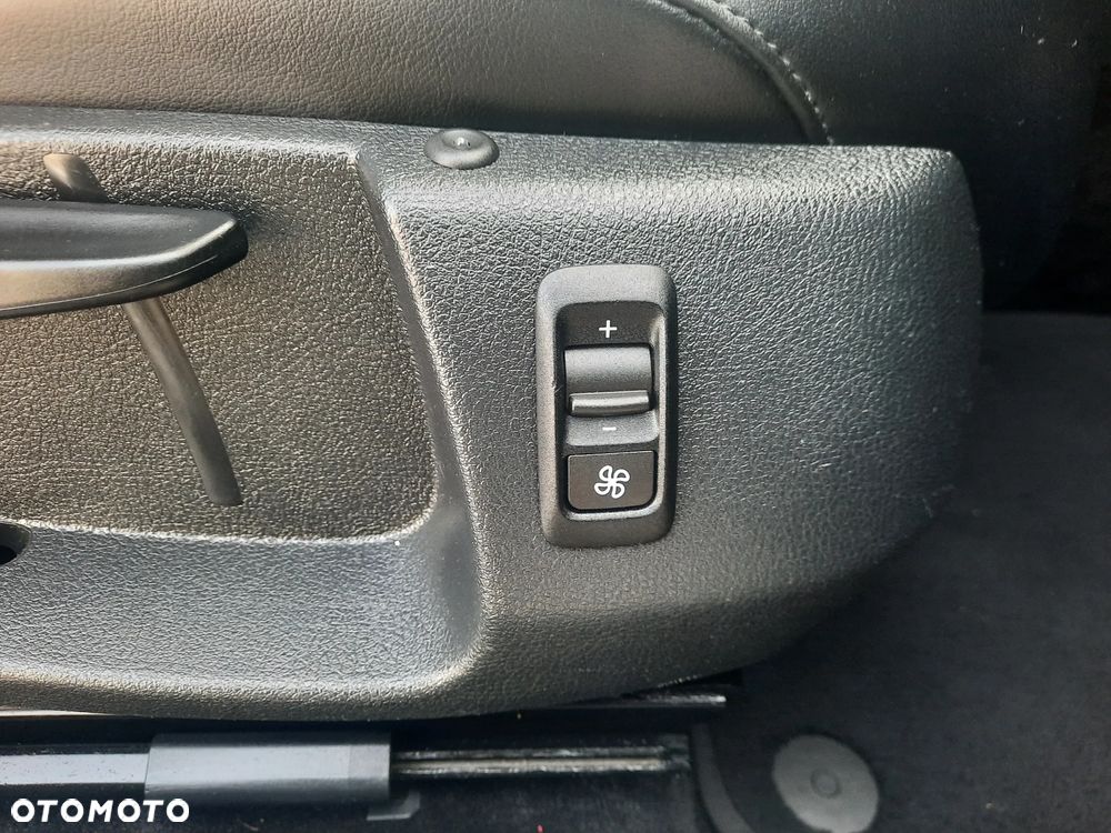 Volkswagen Passat 2.0 TDI DSG BlueMotion Technology Highline - 12