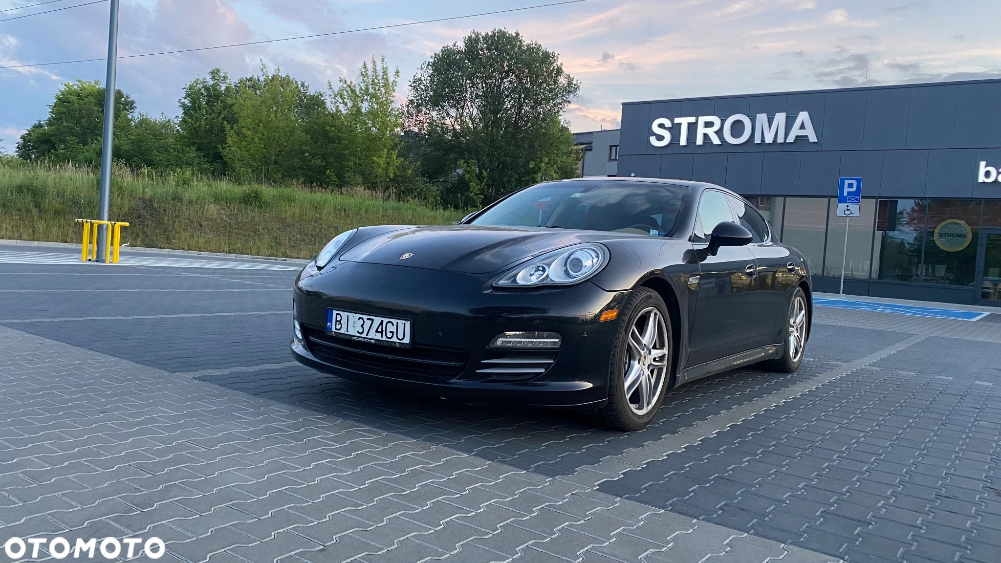 Porsche Panamera 4 PDK - 35