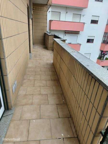 Apartamento T3 no centro de Viseu Arrendar - Grande imagem: 5/12