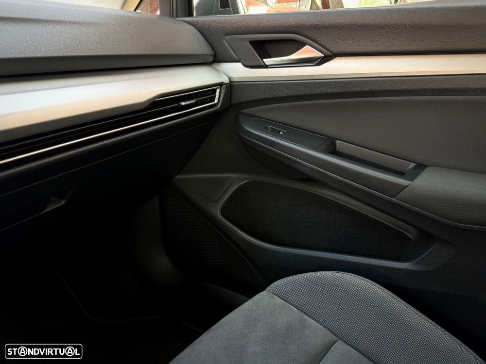 VW Golf Variant 2.0 TDi Sportline - 18