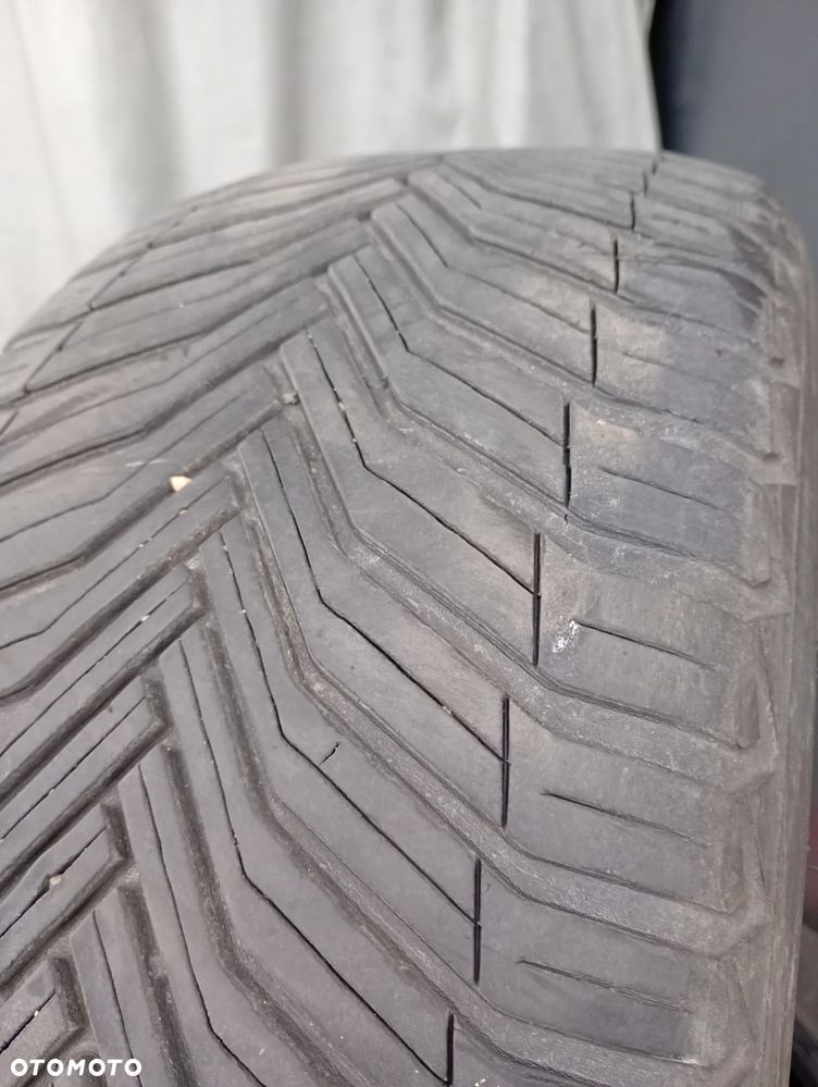Opona 225/45r18 Michelin CrossClimate 2