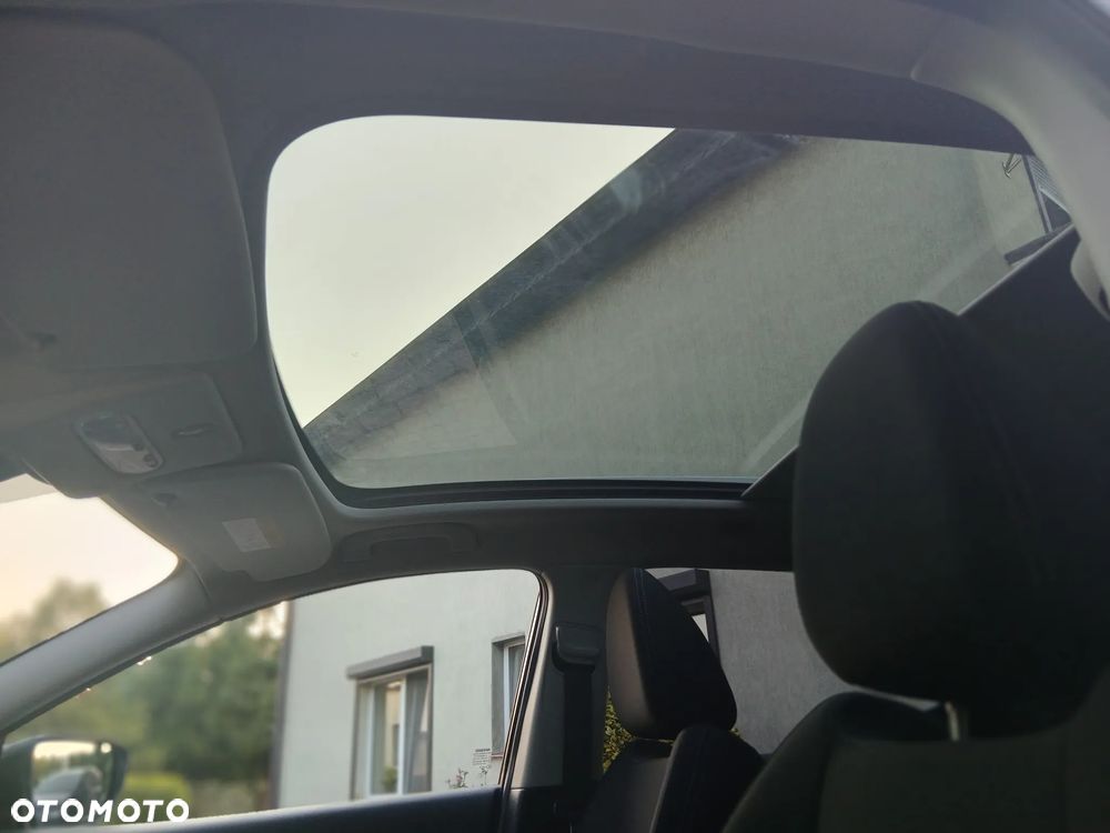Nissan Qashqai 1.3 DIG-T N-Connecta - 26