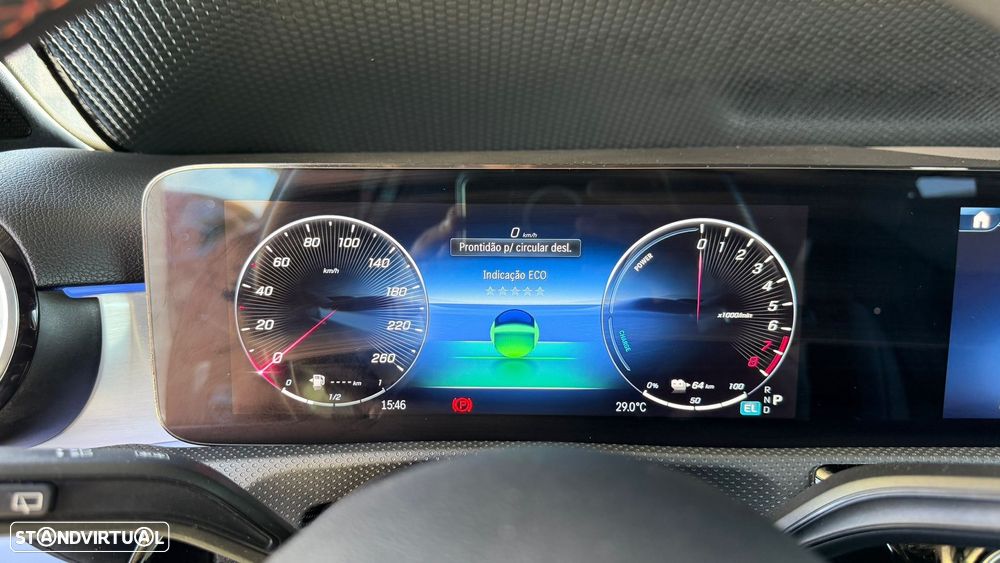 Mercedes-Benz A 250 e AMG Line - 29