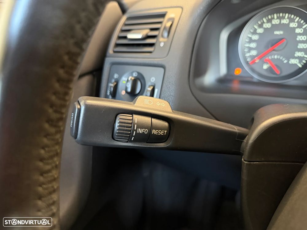 Volvo V50 1.6 D Momentum - 25