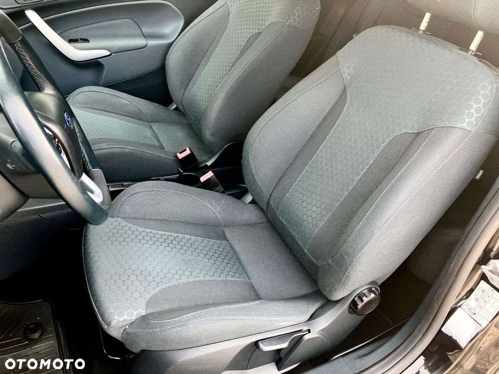 Ford Fiesta 1.6 Titanium - 15