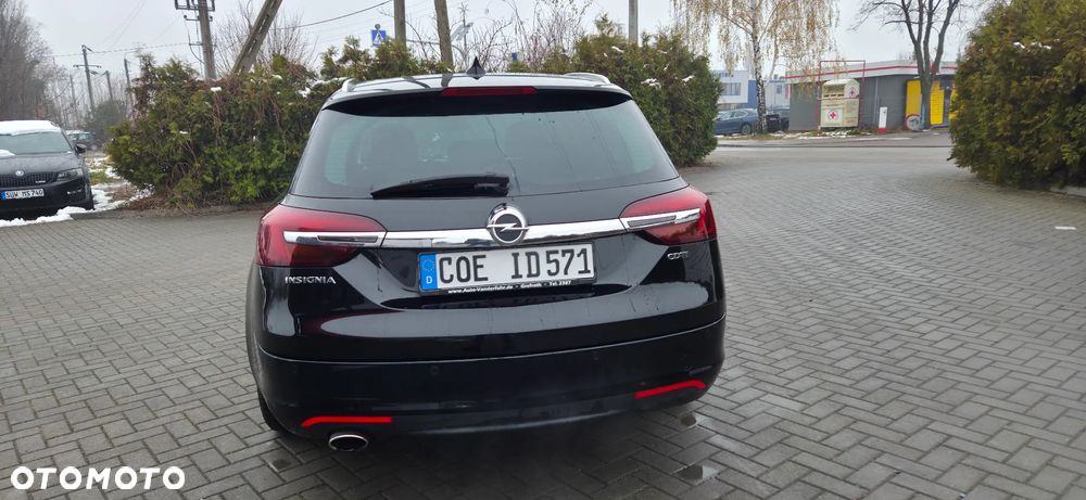 Opel Insignia 2.0 CDTI Cosmo - 11