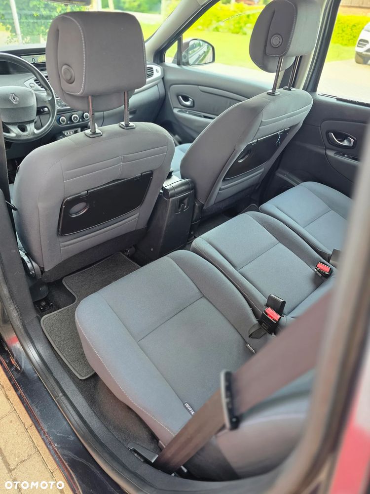Renault Scenic 1.6 16V 110 Dynamique - 13