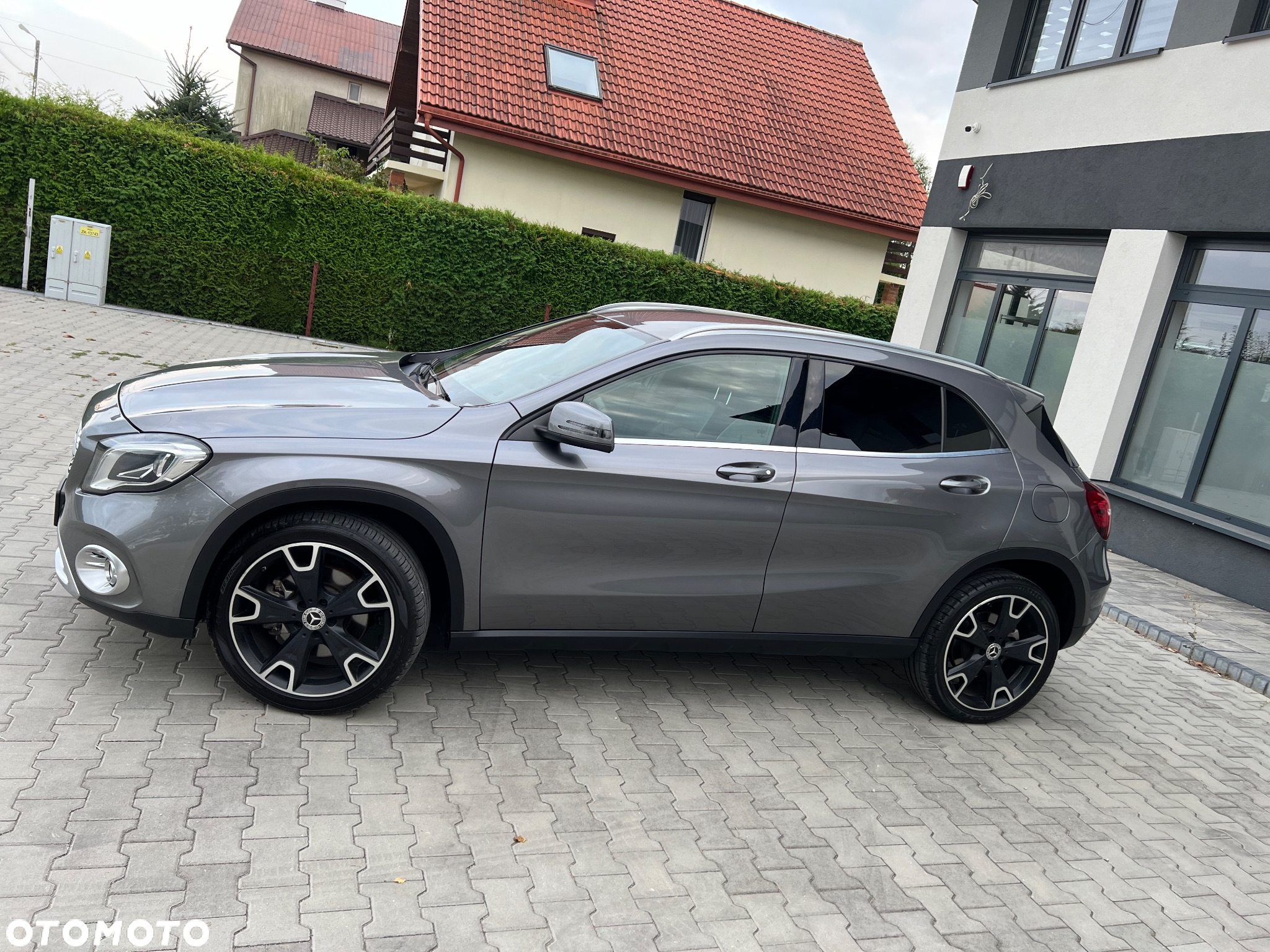 Mercedes-Benz GLA 250 7G-DCT AMG Line - 20