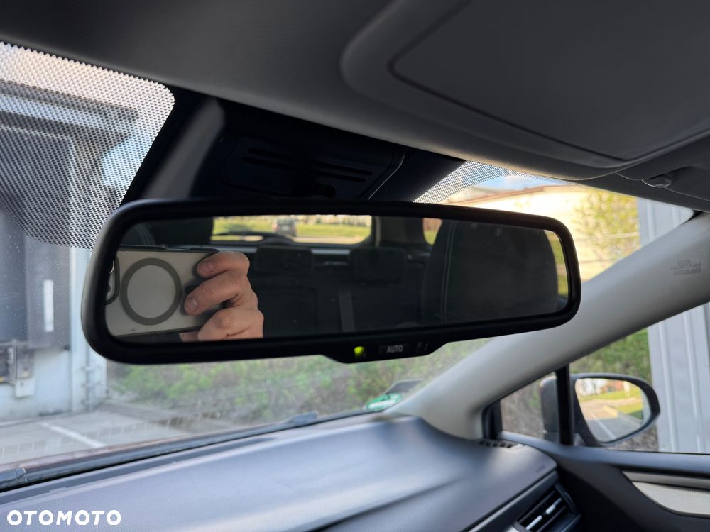 Toyota Avensis Touring Sports 1.8 Edition S+ - 11