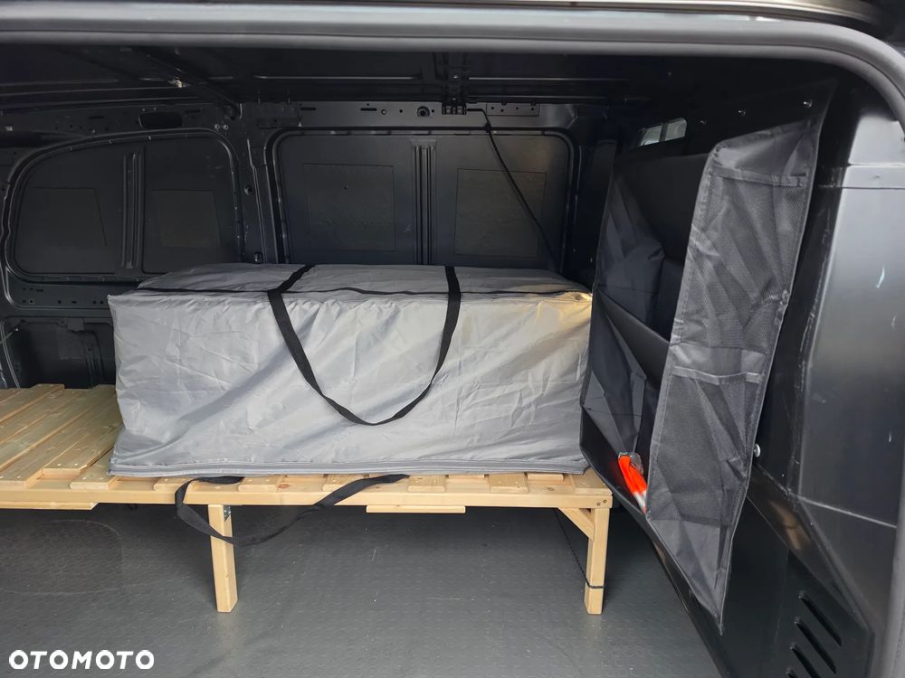 Mercedes-Benz Vito - 14