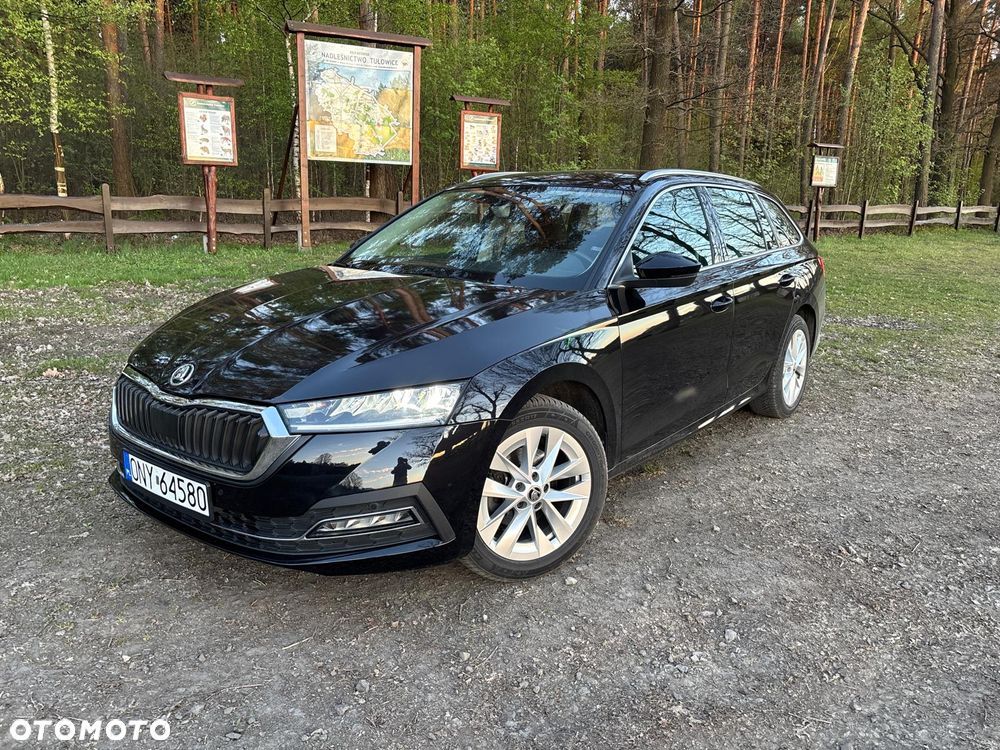 Skoda Octavia 2.0 TDI DSG Sportline - 1