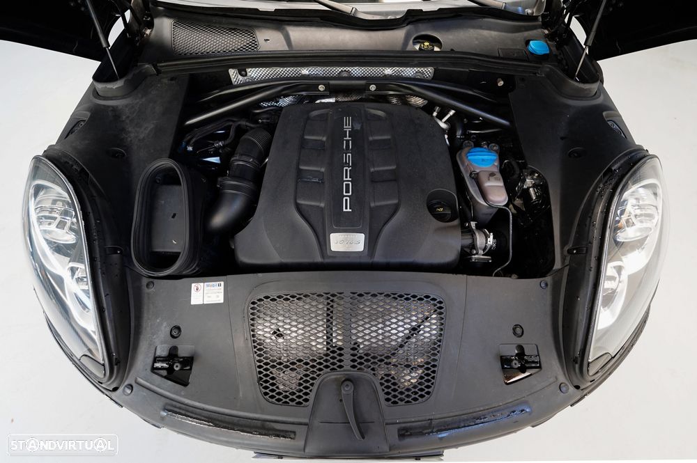 Porsche Macan S - 38