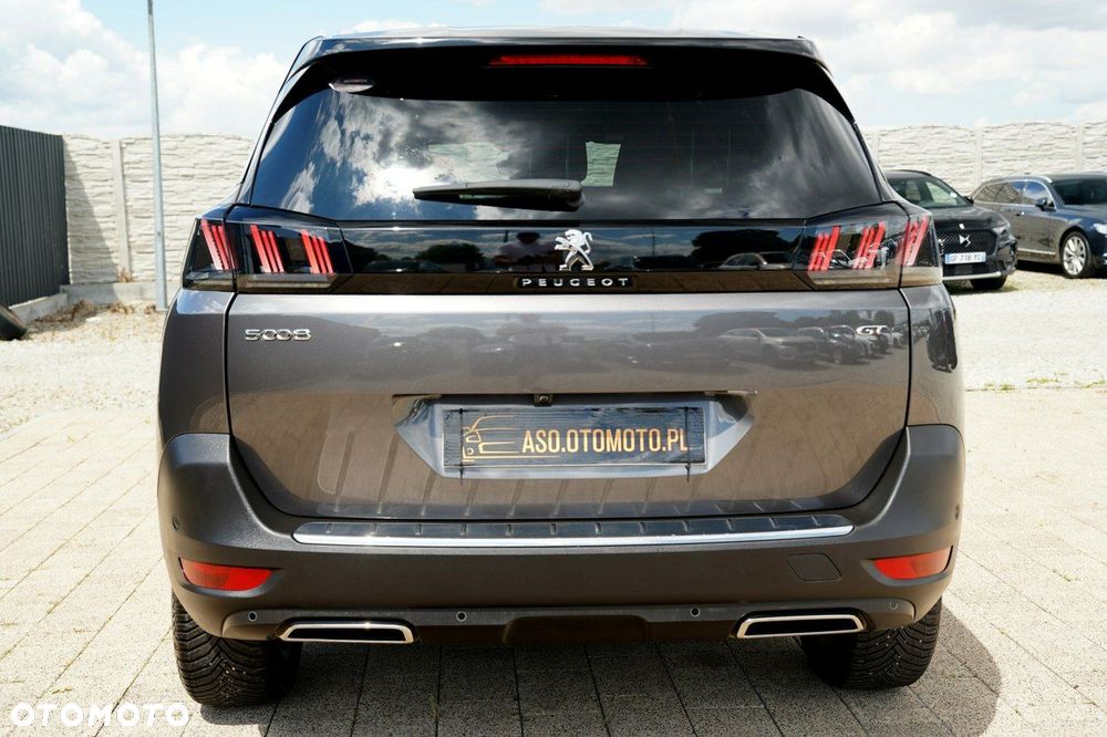 Peugeot 5008 - 10