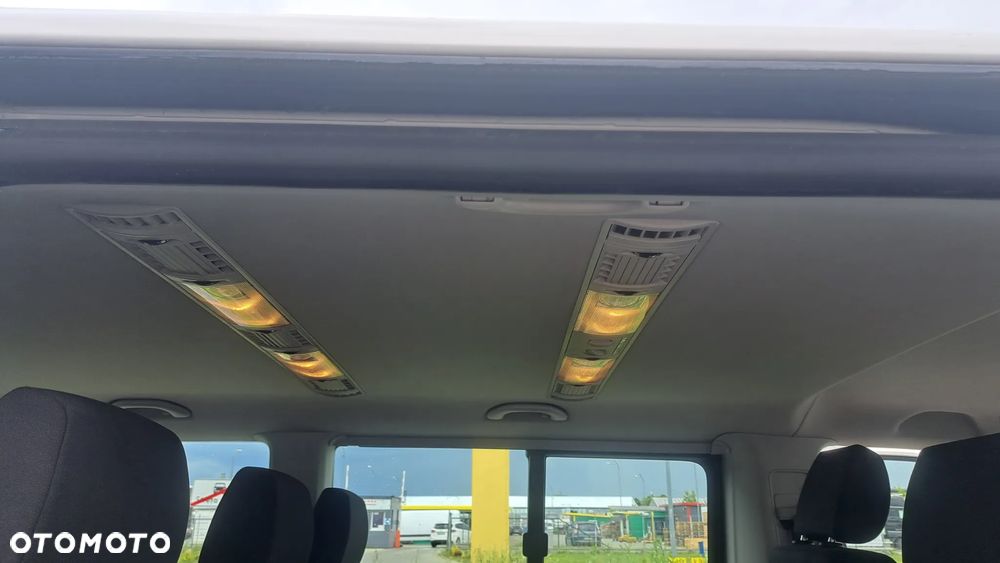 Volkswagen Caravelle L2 Comfortline - 7