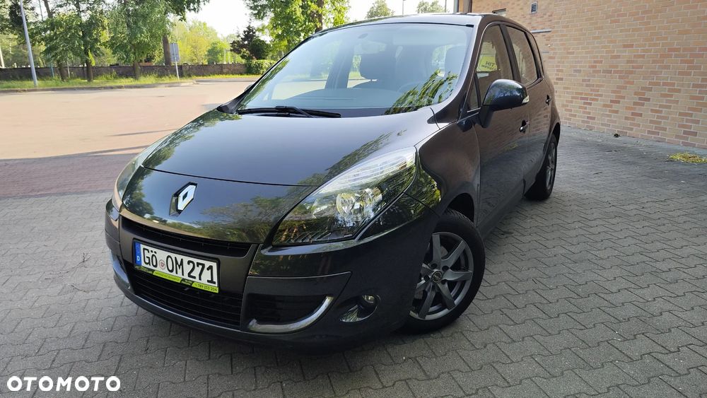 Renault Scenic 1.6 16V 110 TomTom Edition - 1