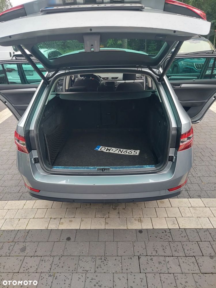 Skoda Superb 2.0 TSI Style DSG - 19