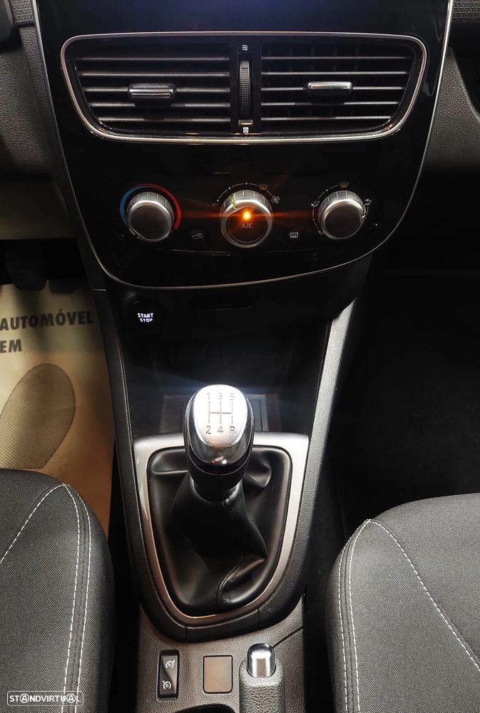 Renault Clio 1.5 dCi Limited - 15