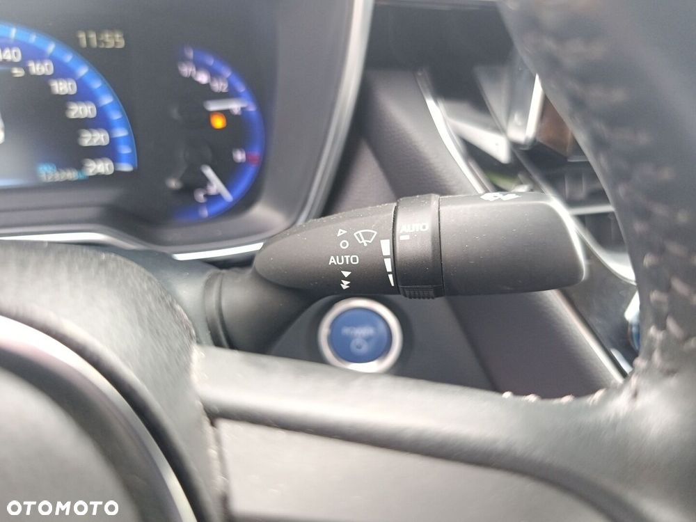 Toyota Corolla 1.8 Hybrid Comfort - 29