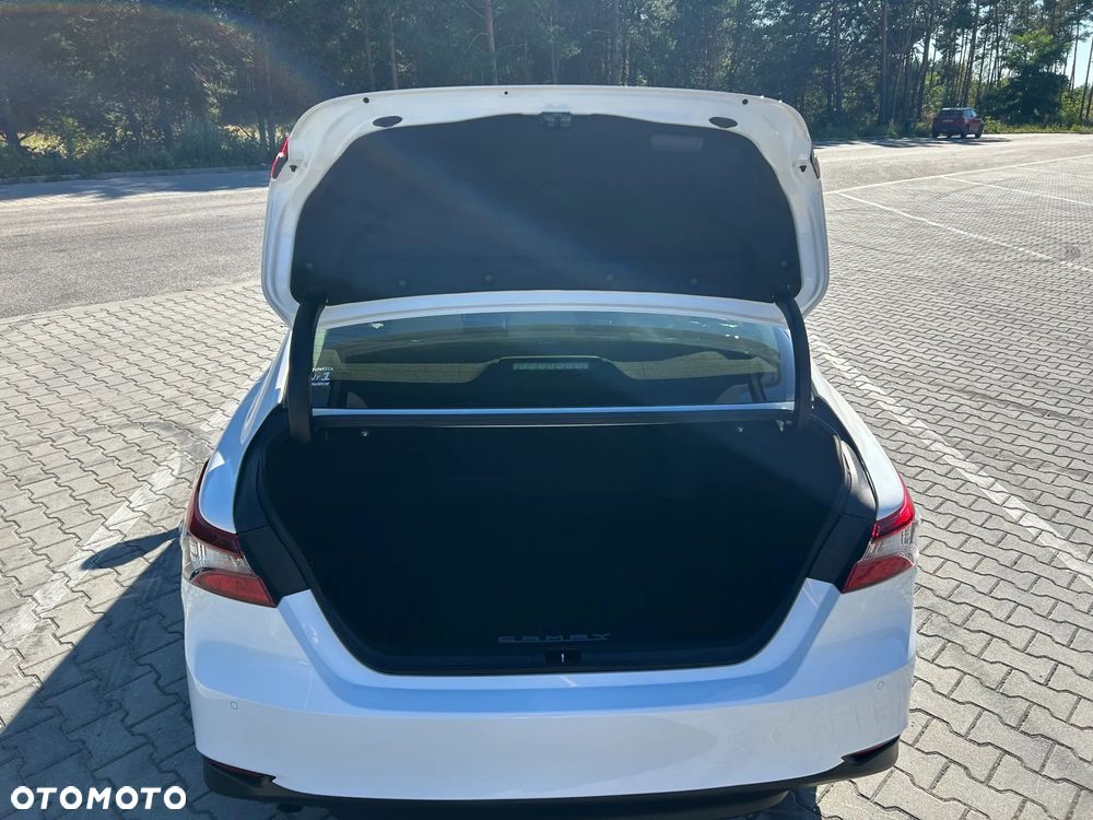 Toyota Camry 2.5 Hybrid Comfort CVT - 14