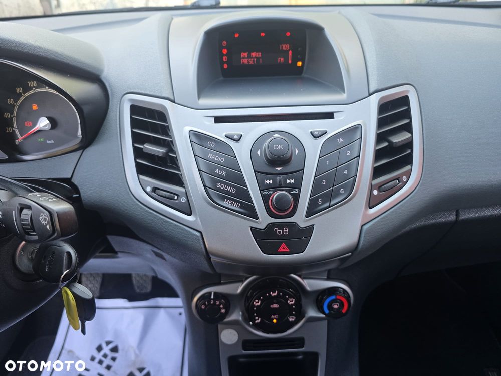 Ford Fiesta 1.25 Trend - 22