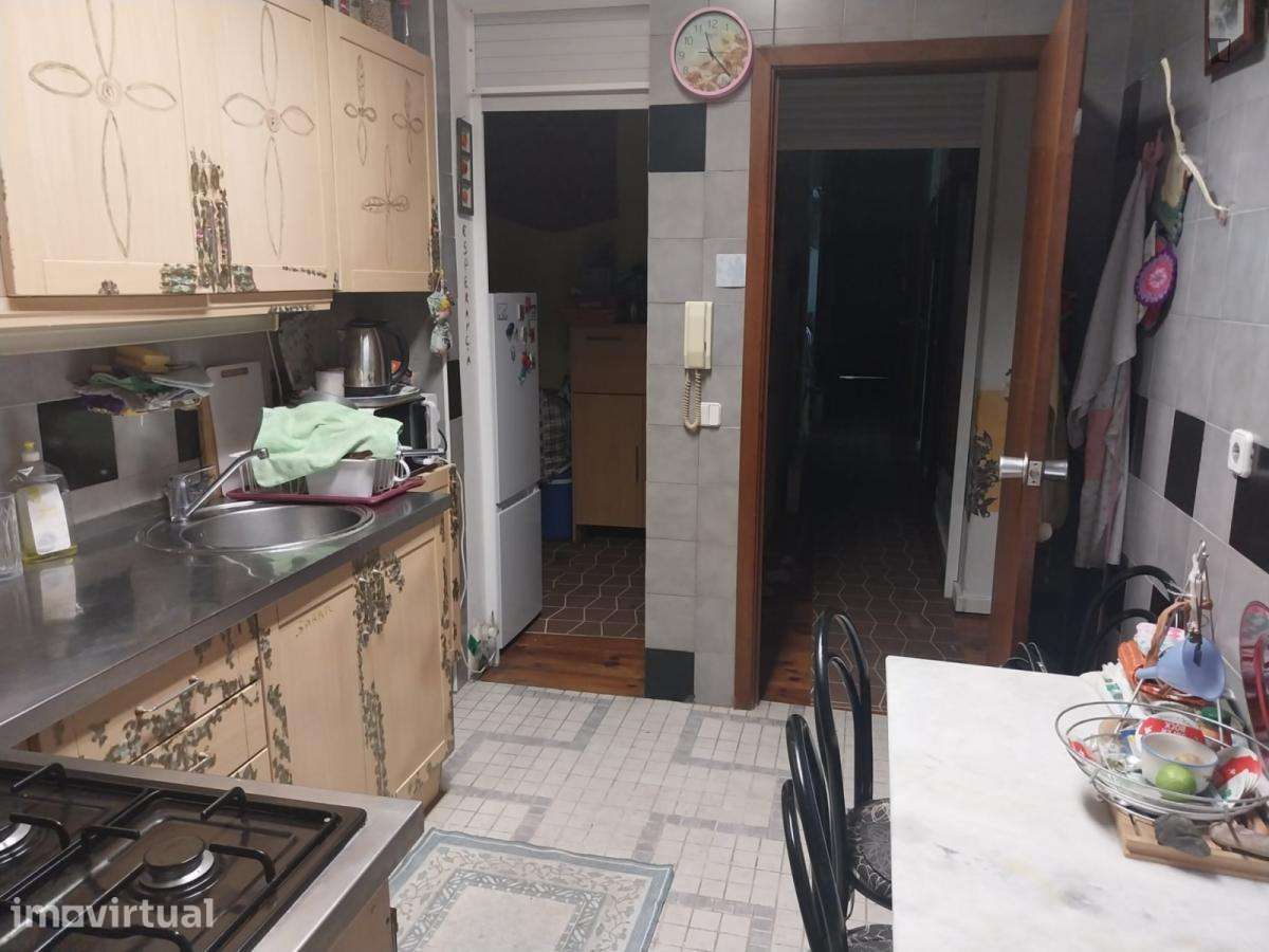 Quarto - localizado em Picoas Lisbon - Grande imagem: 3/10