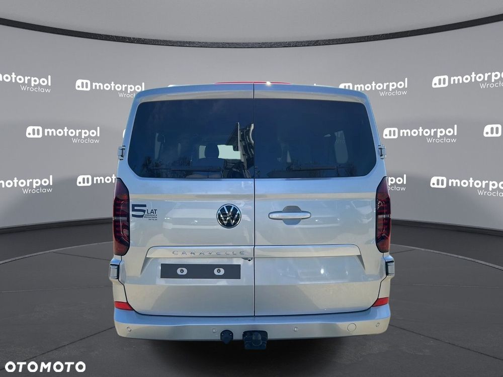 Volkswagen Caravelle - 5