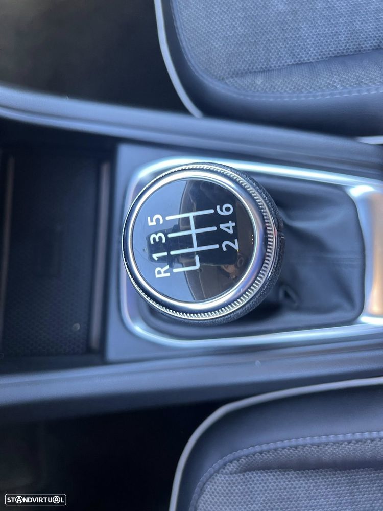 Renault Captur 1.0 TCe Techno - 16