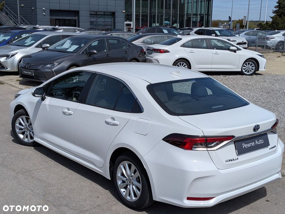 Toyota Corolla 1.8 Hybrid Comfort - 11