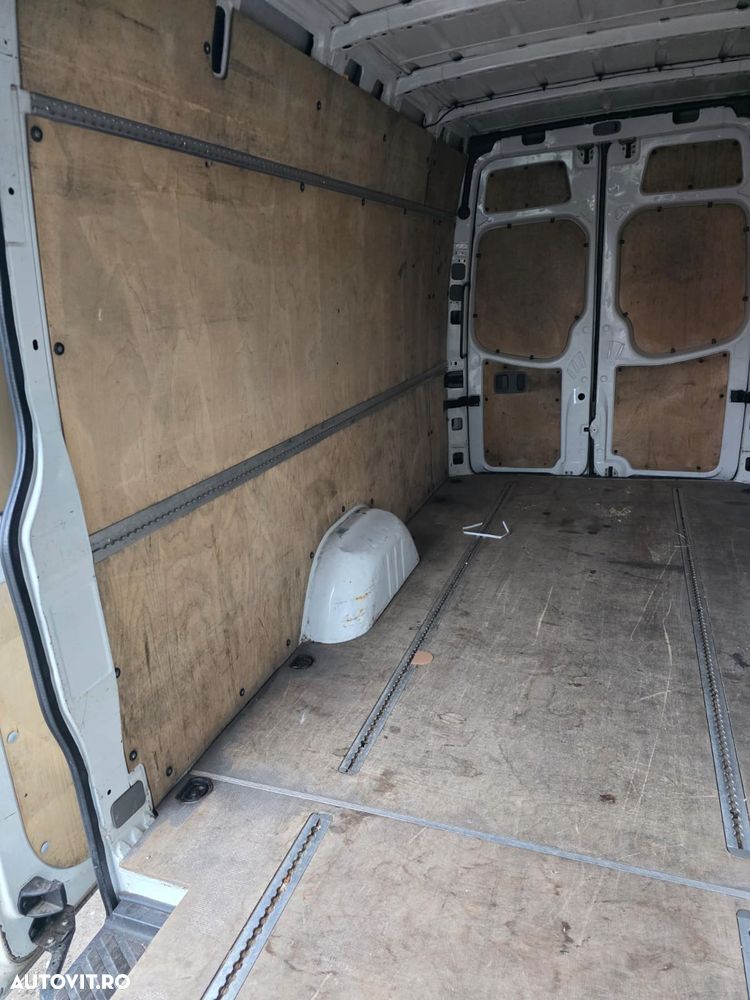 Mercedes-Benz Sprinter - 8