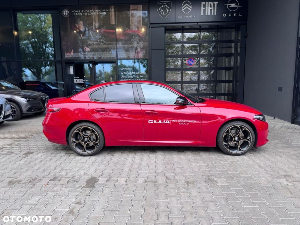 Alfa Romeo Giulia - 6