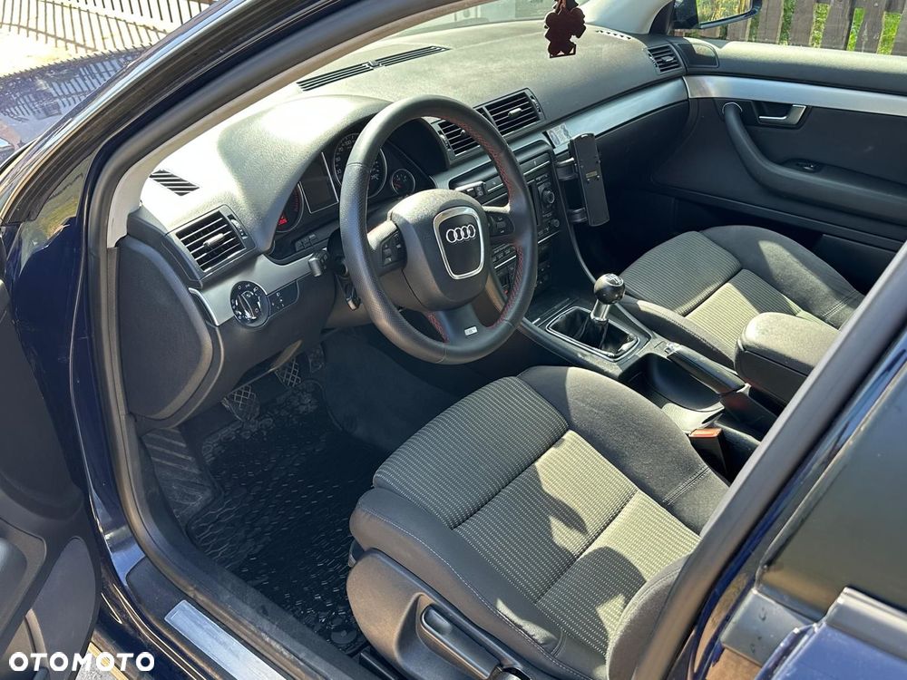 Audi A4 Avant 2.0 TDI - 7