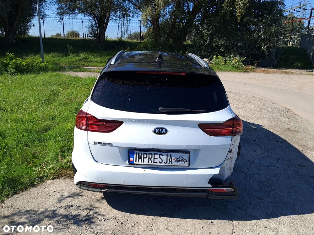 Kia Ceed 1.4 T-GDI L Business Line DCT - 16
