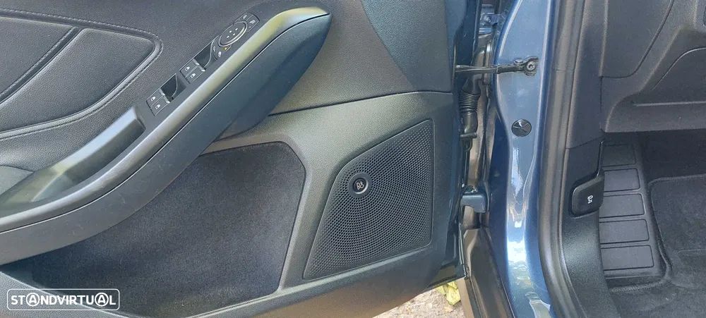 Ford Focus 1.5 EcoBlue S&S Aut. ACTIVE - 6