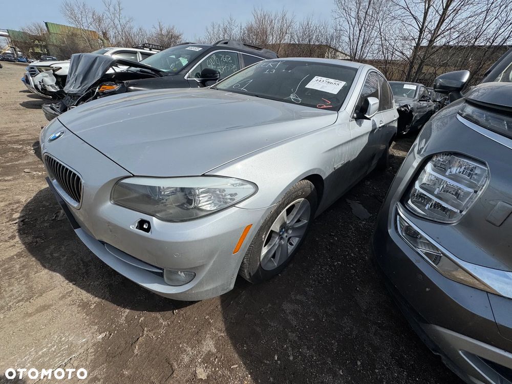 BMW Seria 5 528i xDrive - 5