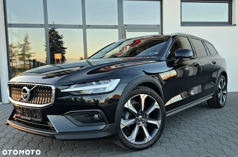 Volvo V60 Cross Country B4 D AWD Geartronic Pro - 9
