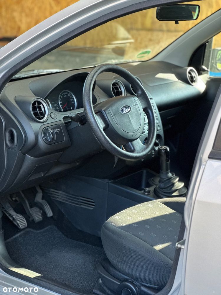 Ford Fiesta 1.4 Viva X - 15