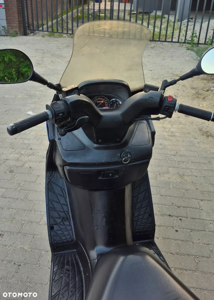 Suzuki Burgman - 9