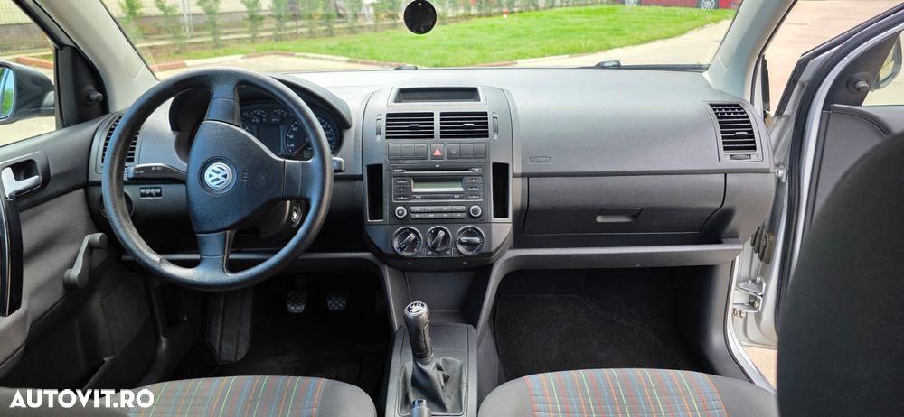 Volkswagen Polo 1.2 MATCH - 3