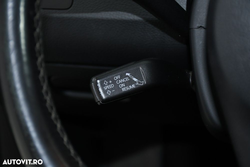 Volkswagen Passat Variant 1.4 TSI DSG BlueMotion Technology Highline - 17