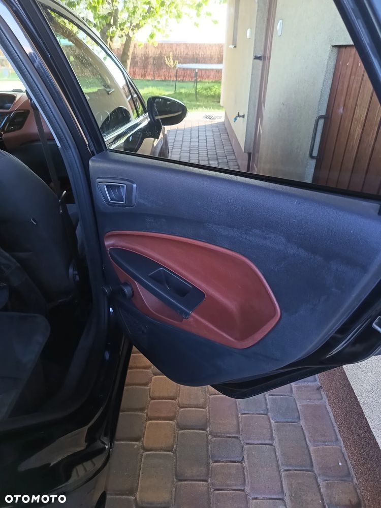 Ford Fiesta 1.6 TDCi DPF Titanium - 20