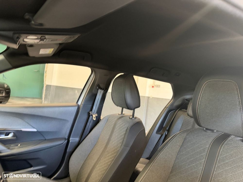 Peugeot 2008 - 10