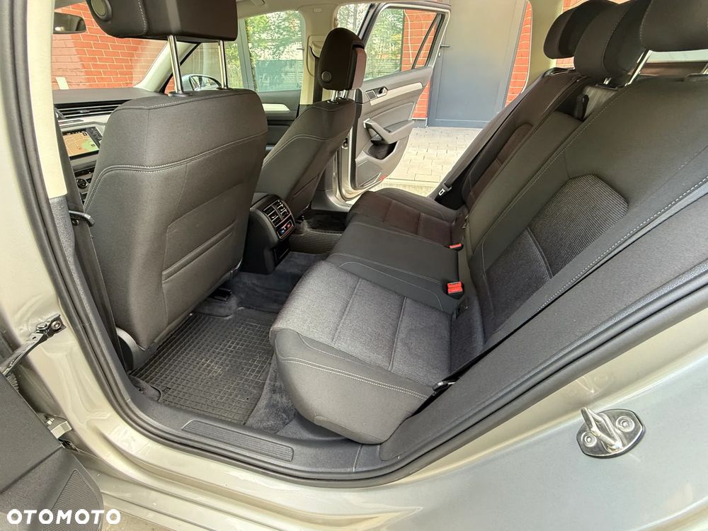 Volkswagen Passat 1.8 TSI BMT Comfortline DSG - 22