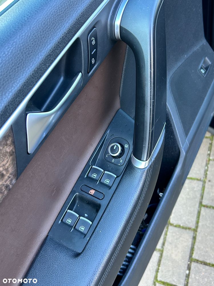 Volkswagen Passat 2.0 TDI Highline R-Style DSG - 17