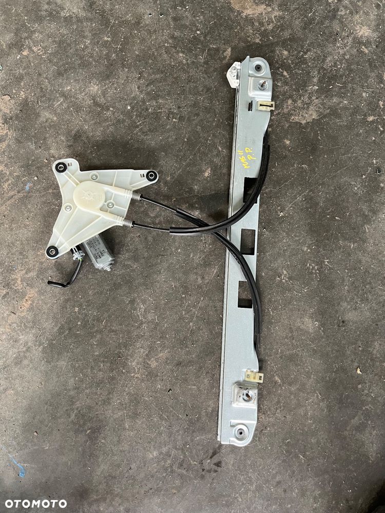 Podnośnik szyby prawy przód Renault Master III - 1