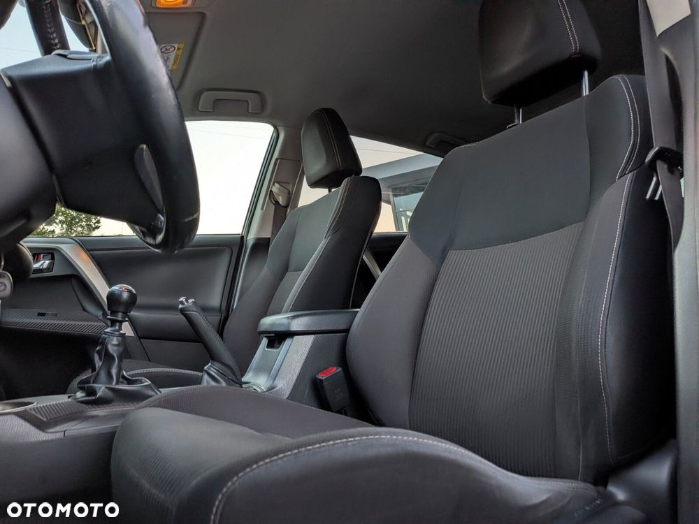 Toyota RAV4 2.0 D-4D Premium 4x2 - 5